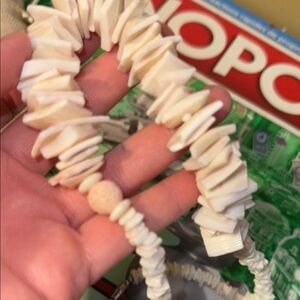 Elegant Cream shell 🐚 Necklace